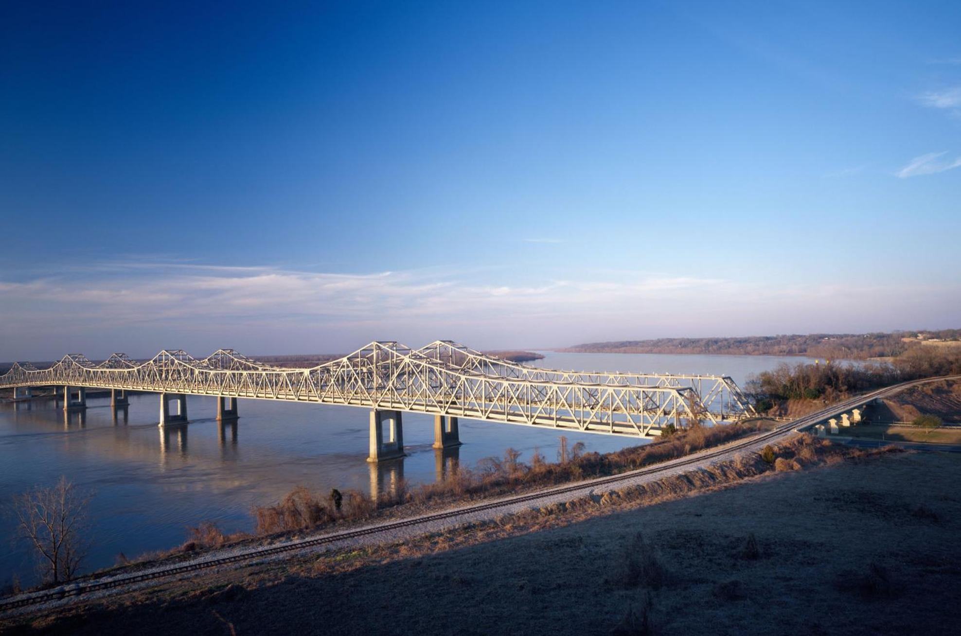 The Bridges Hotel Natchez Exterior photo